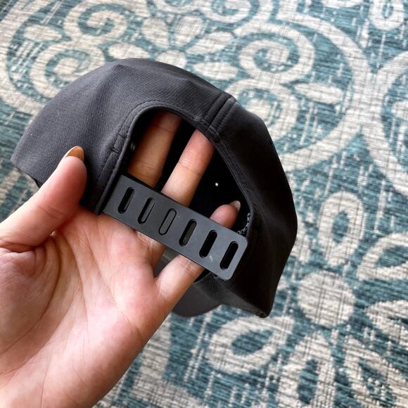 Lululemon Fast and Free Running Hat Snapback Black Dark Gray Athleisur‎ - Picture 4 of 6